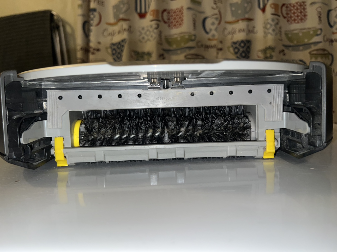 Roomba Vacuum - photo 3