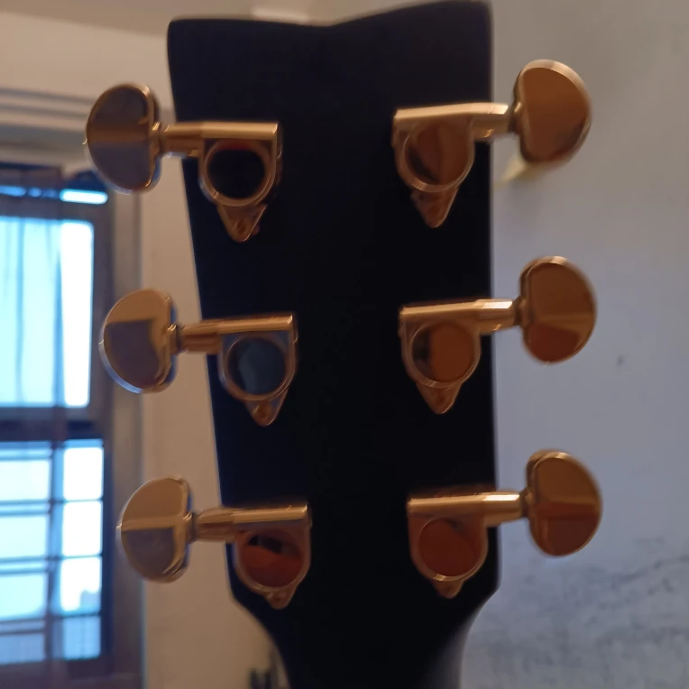 Yamaha Acoustic Guitar - photo 4