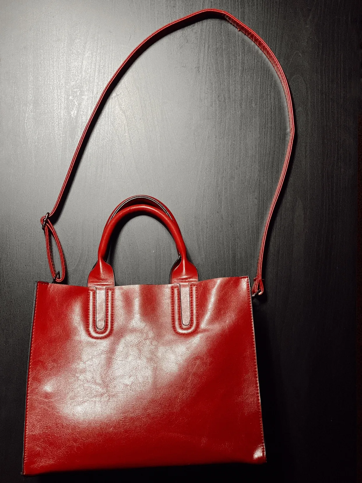 Red Tote Bag PU Leather with Shoulder Strap image indicator(3)