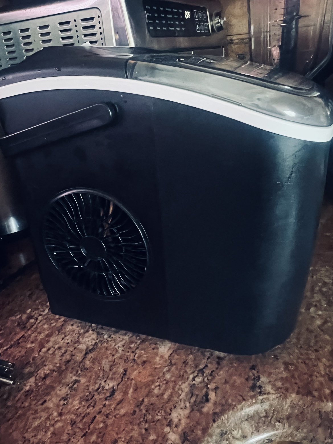 Ice machine - photo 2