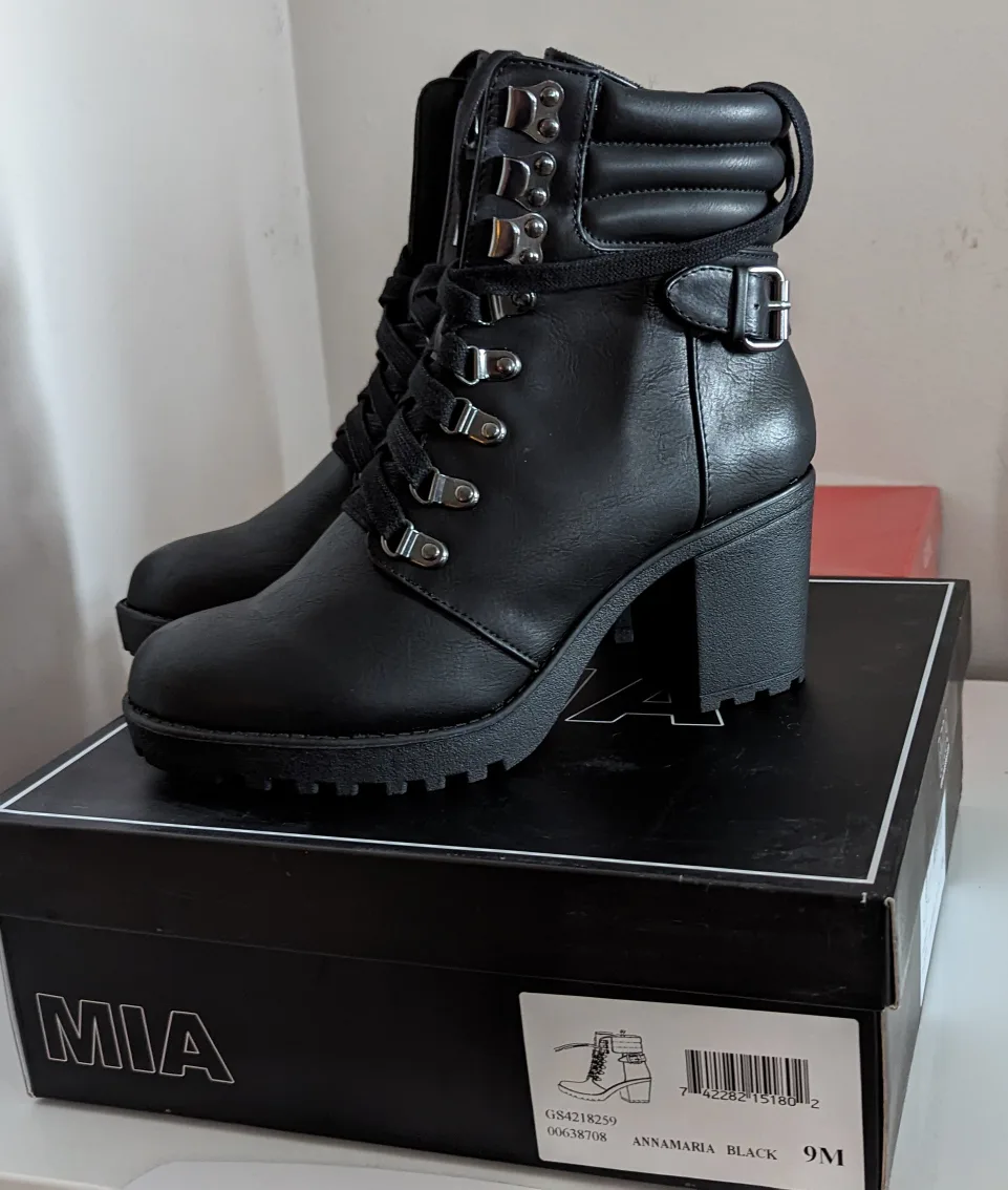 Women's Boots - MIA Annamaria Combat Size 9 thumbnail
