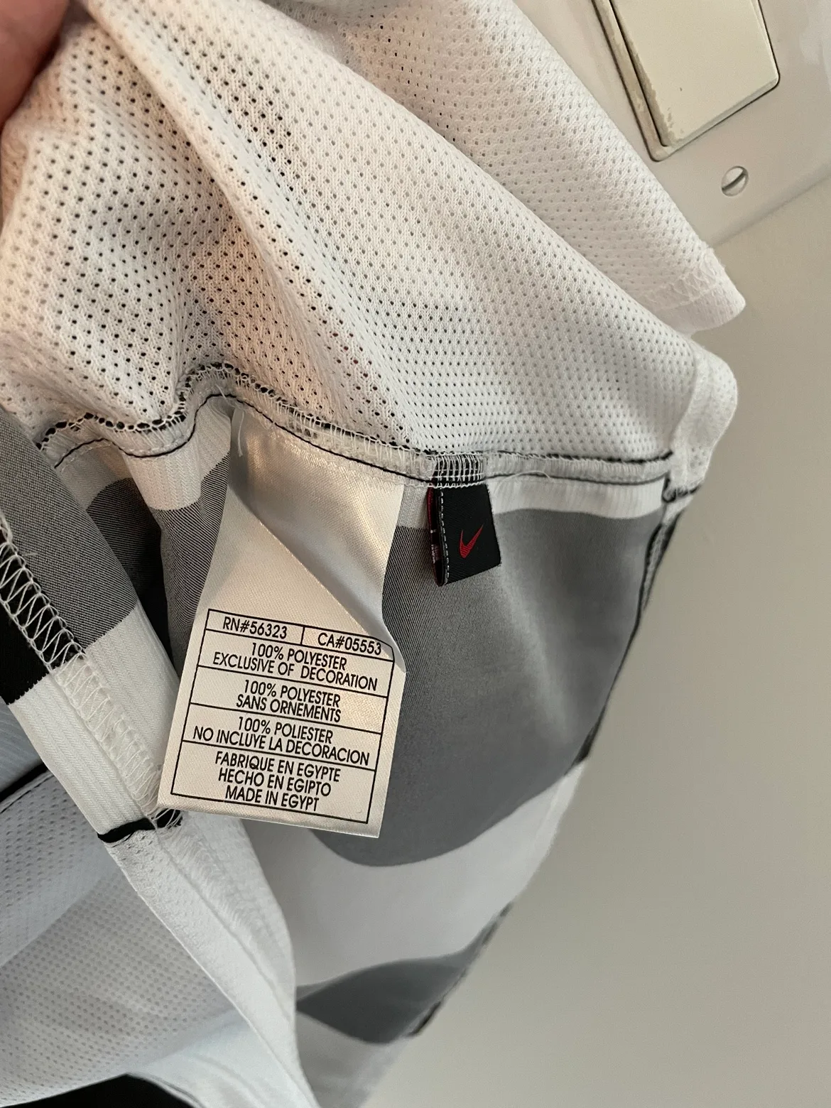 Vintage 04/05 Juventus Home Jersey image indicator(4)