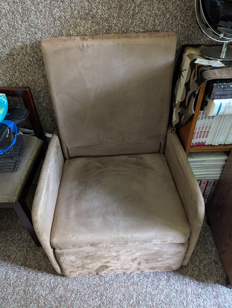 Recliner Chair - photo 2