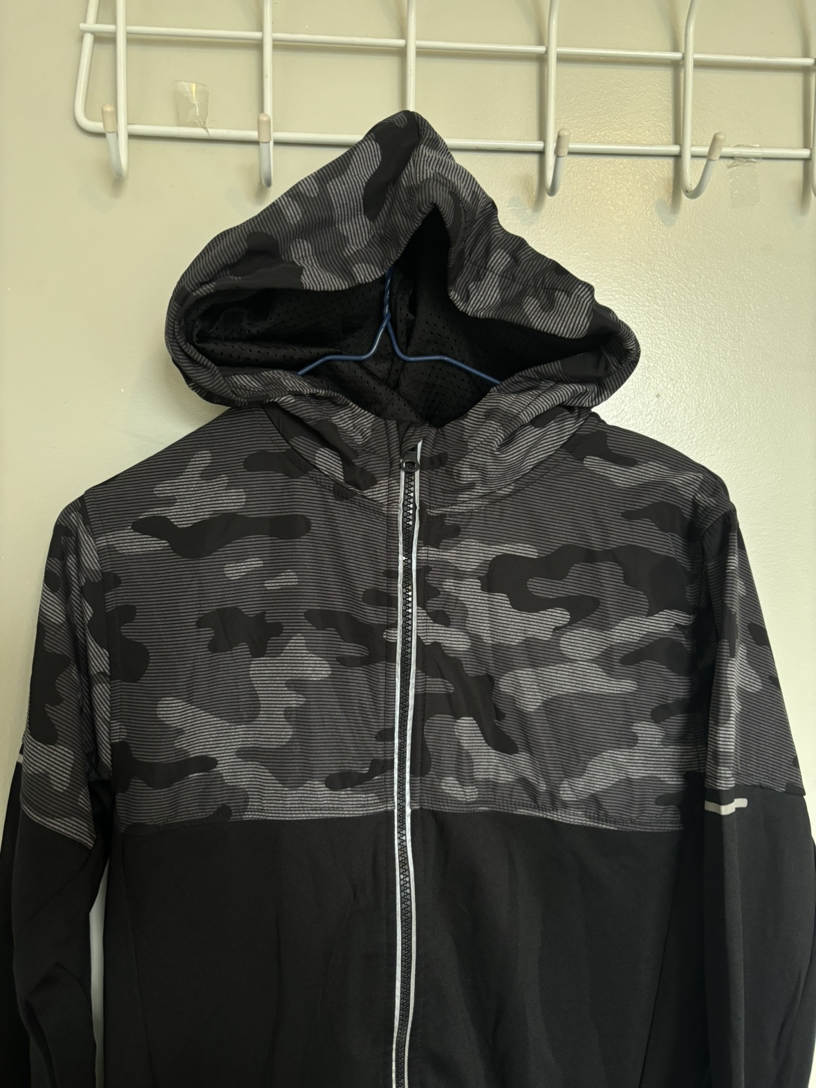 Athletic Works Zip Up black & grey camo Hoodie - photo 4
