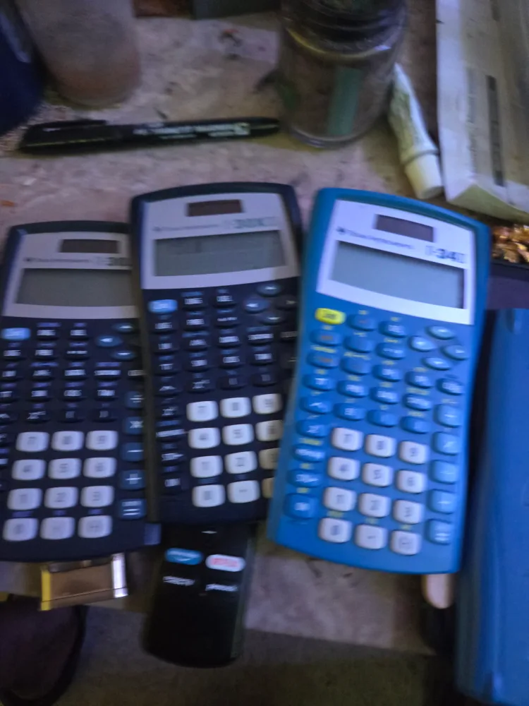 Texas Instruments TI-30 Calculators image indicator(2)