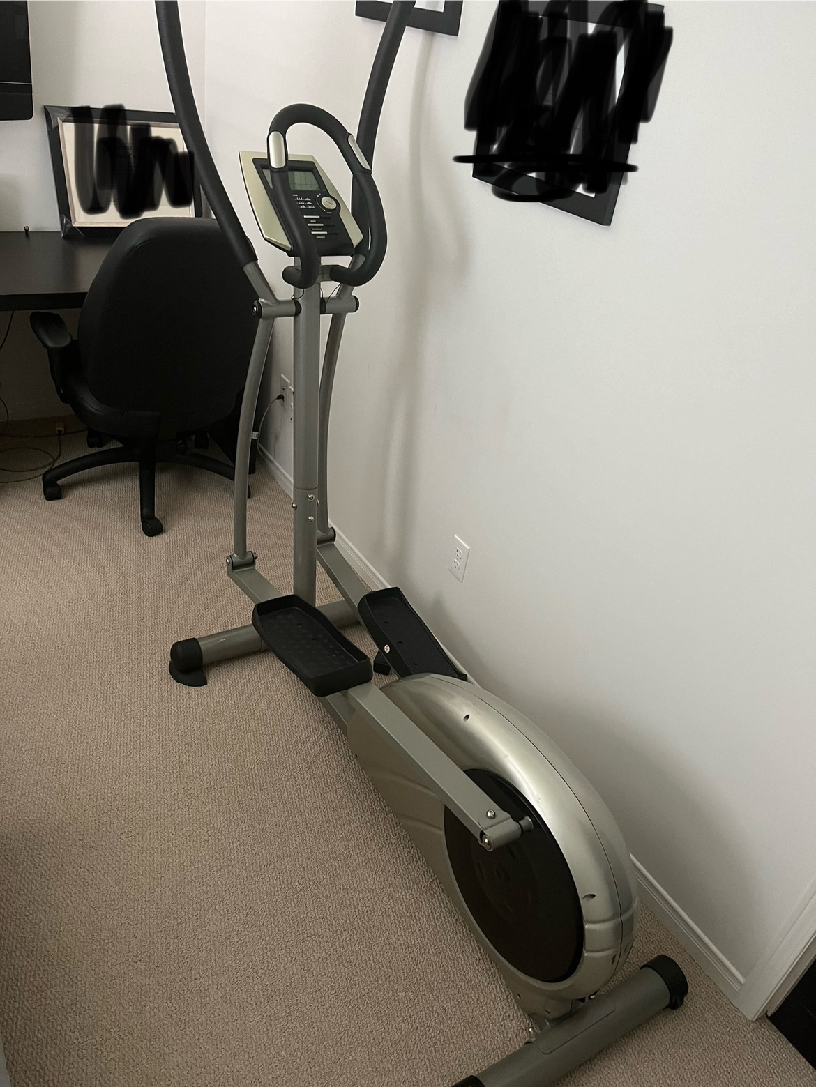 Club Piscine Fitness Elliptical Machine