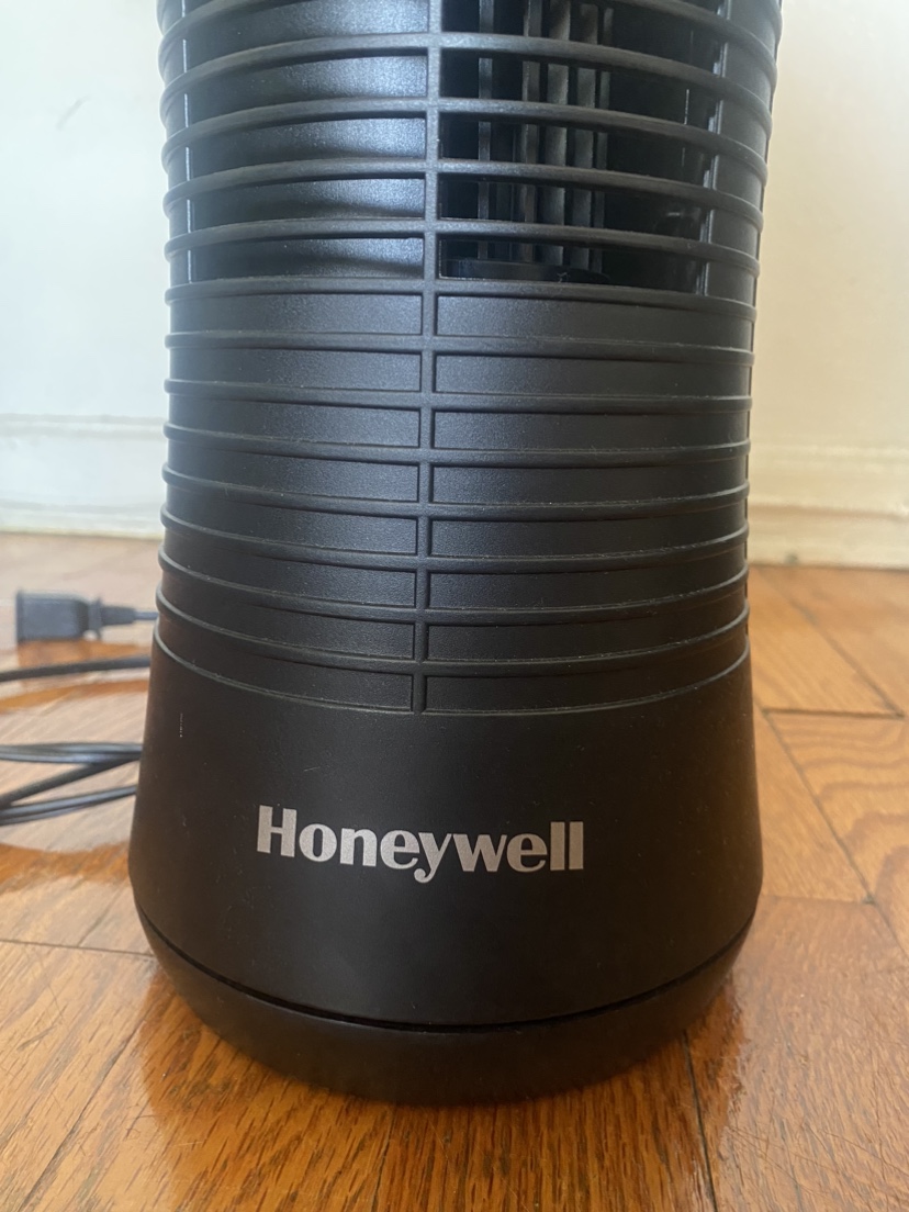 Honeywell mini tower fan - photo 2