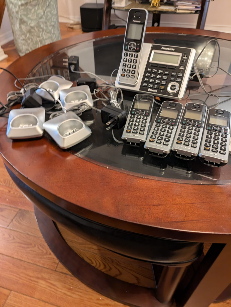 Panasonic 5 Handset Cordless Phone - Move out sale - photo 5