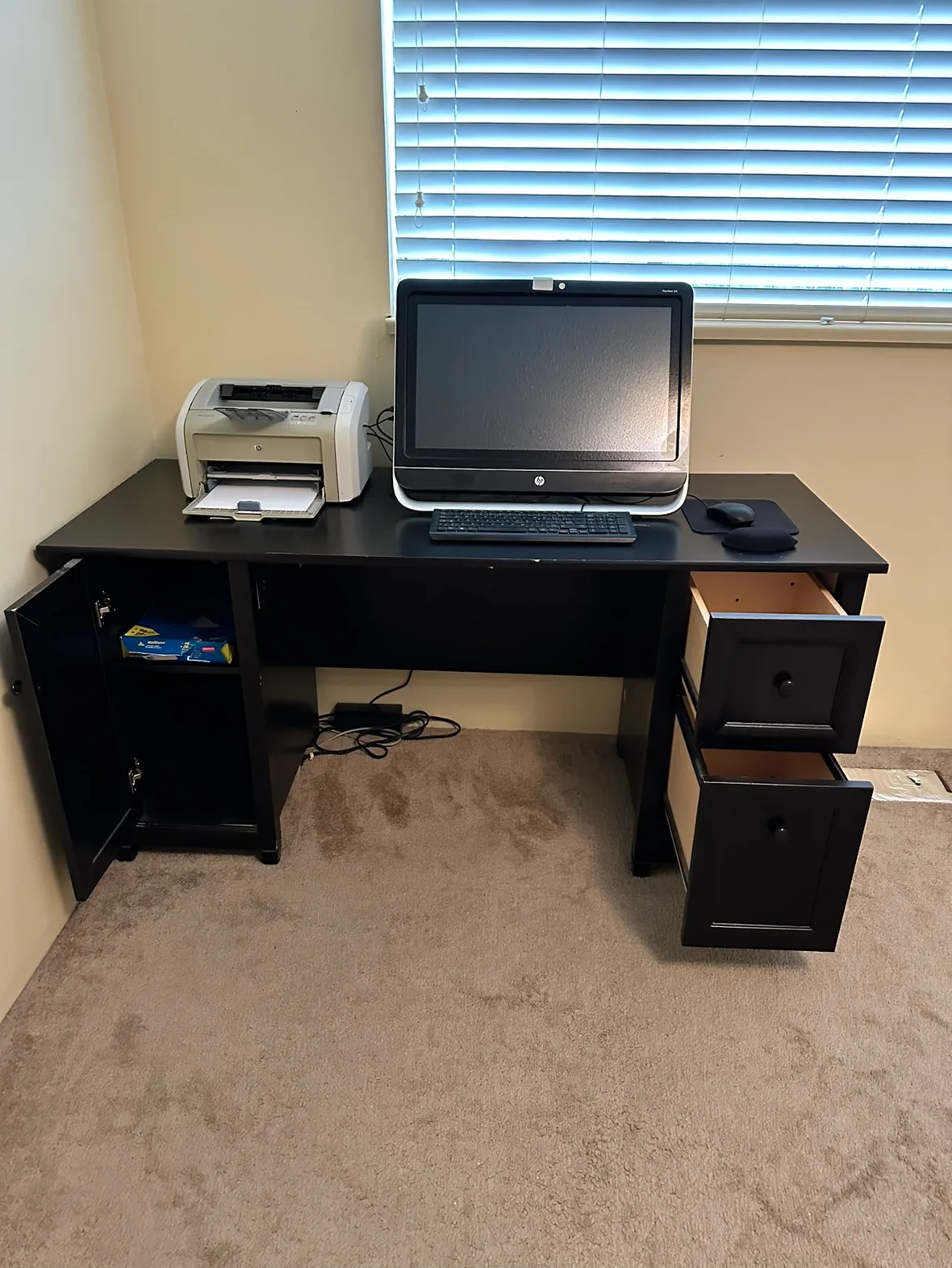 Black Desk - FREE image indicator(2)