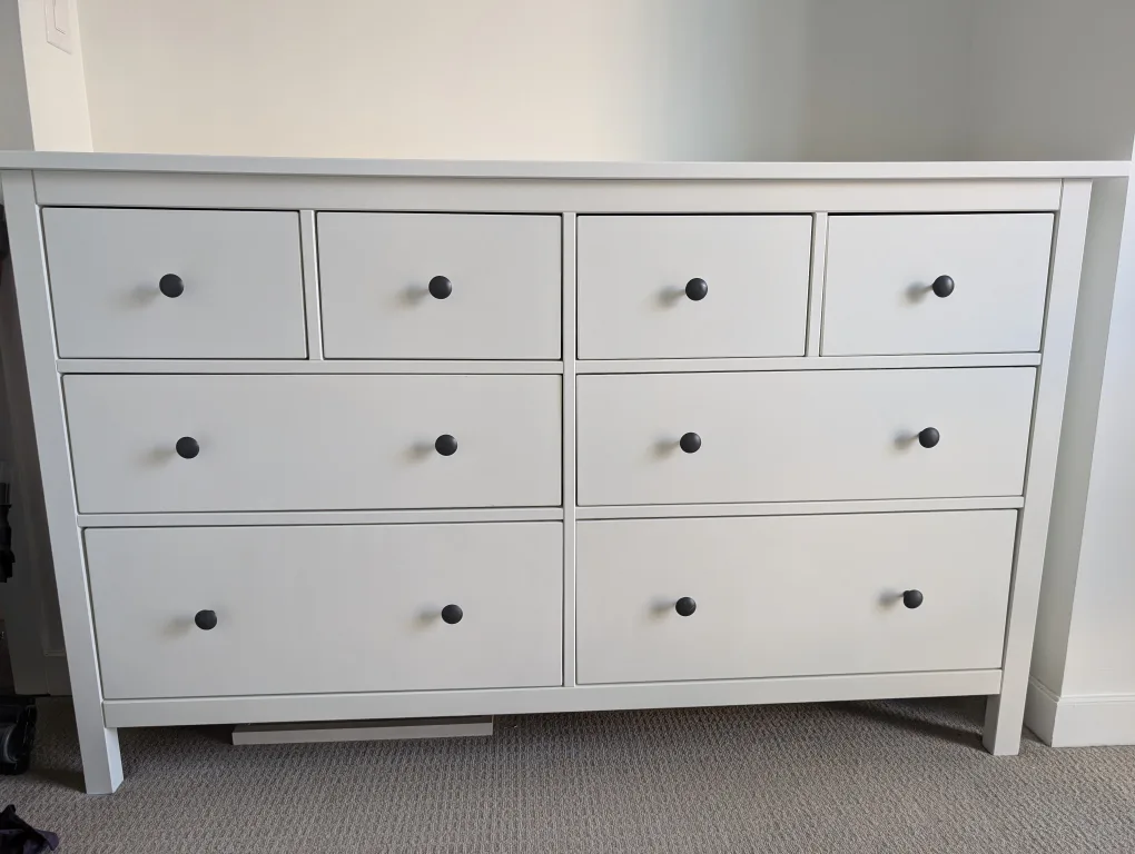 IKEA Hemnes white 8 Draw Dresser image indicator(2)