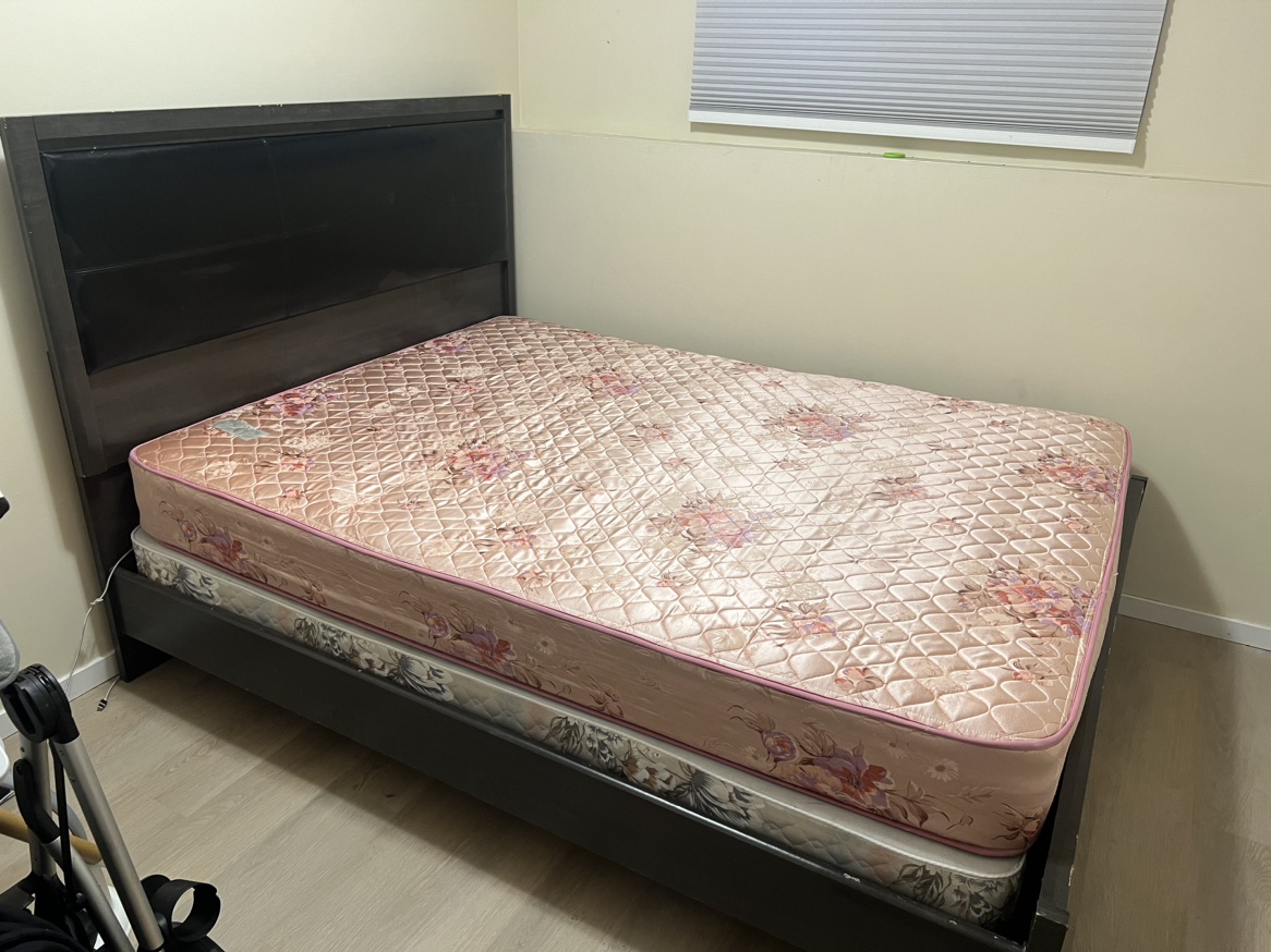 Queen bed