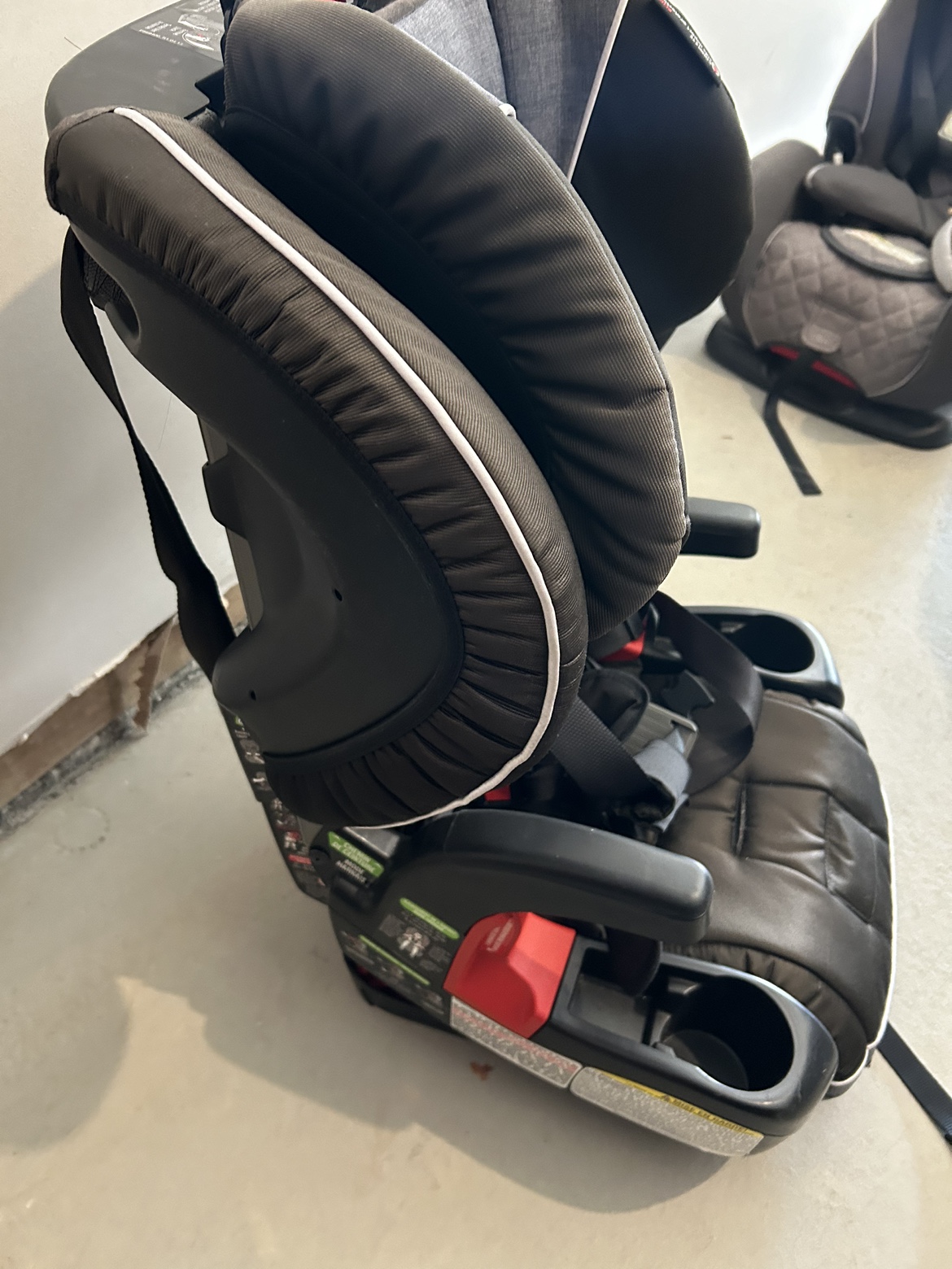Mint condition Britex  car seat not in use any morel - photo 3