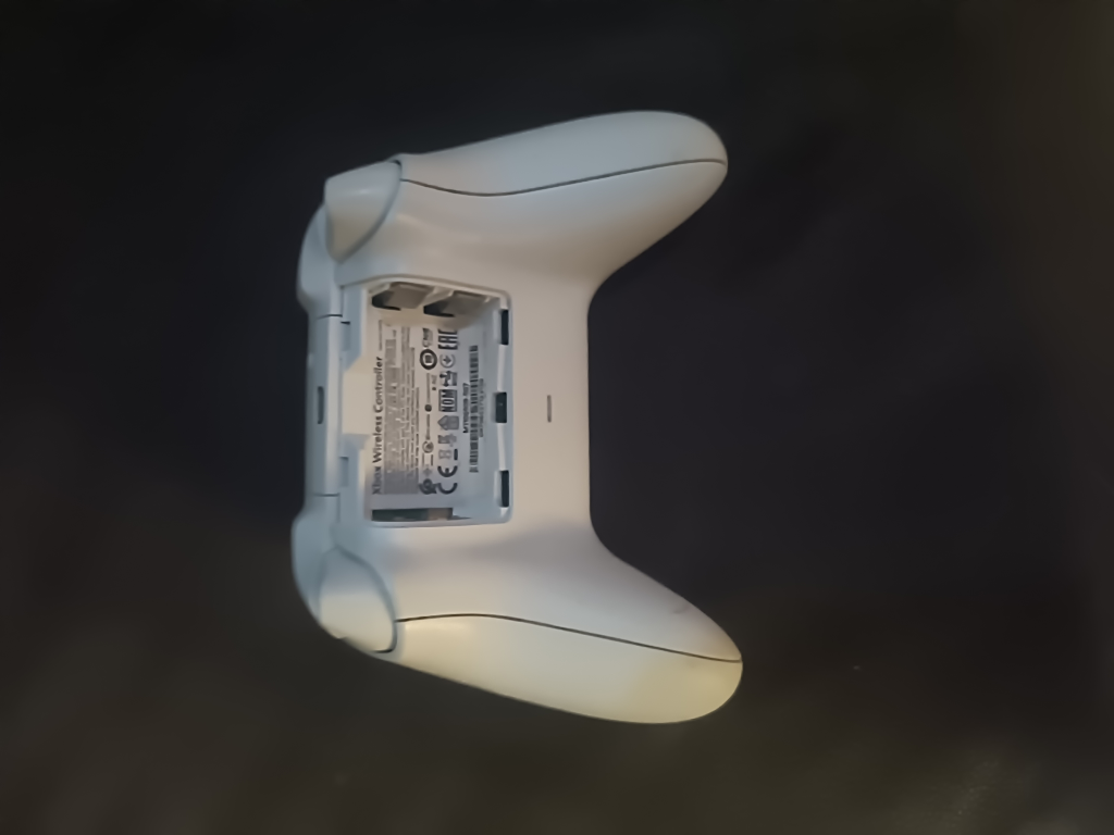 Xbox Wireless Controller - photo 2