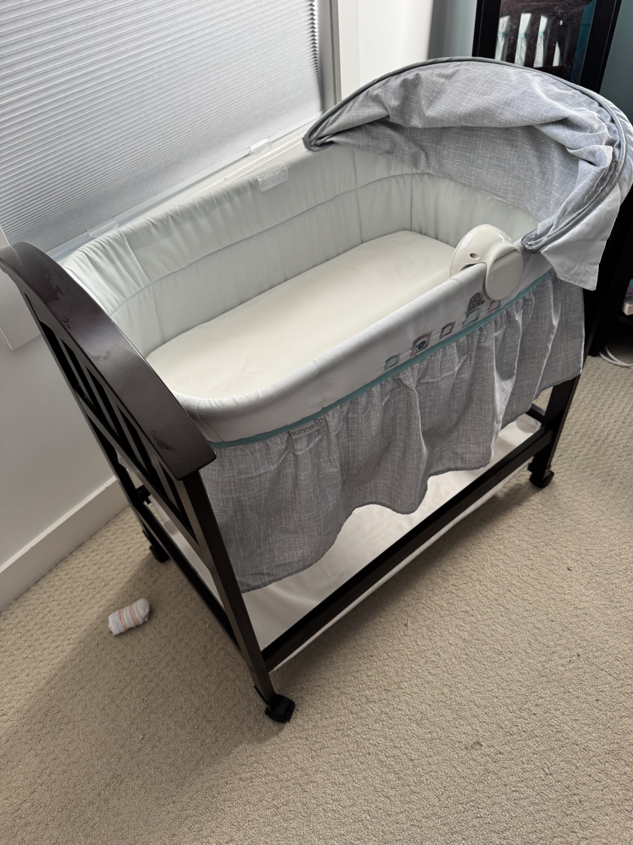 Summer infant bassinet