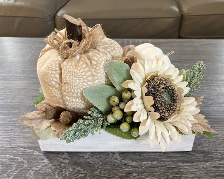Now reduced! Fall table centrepiece. Stouffville pickup thumbnail