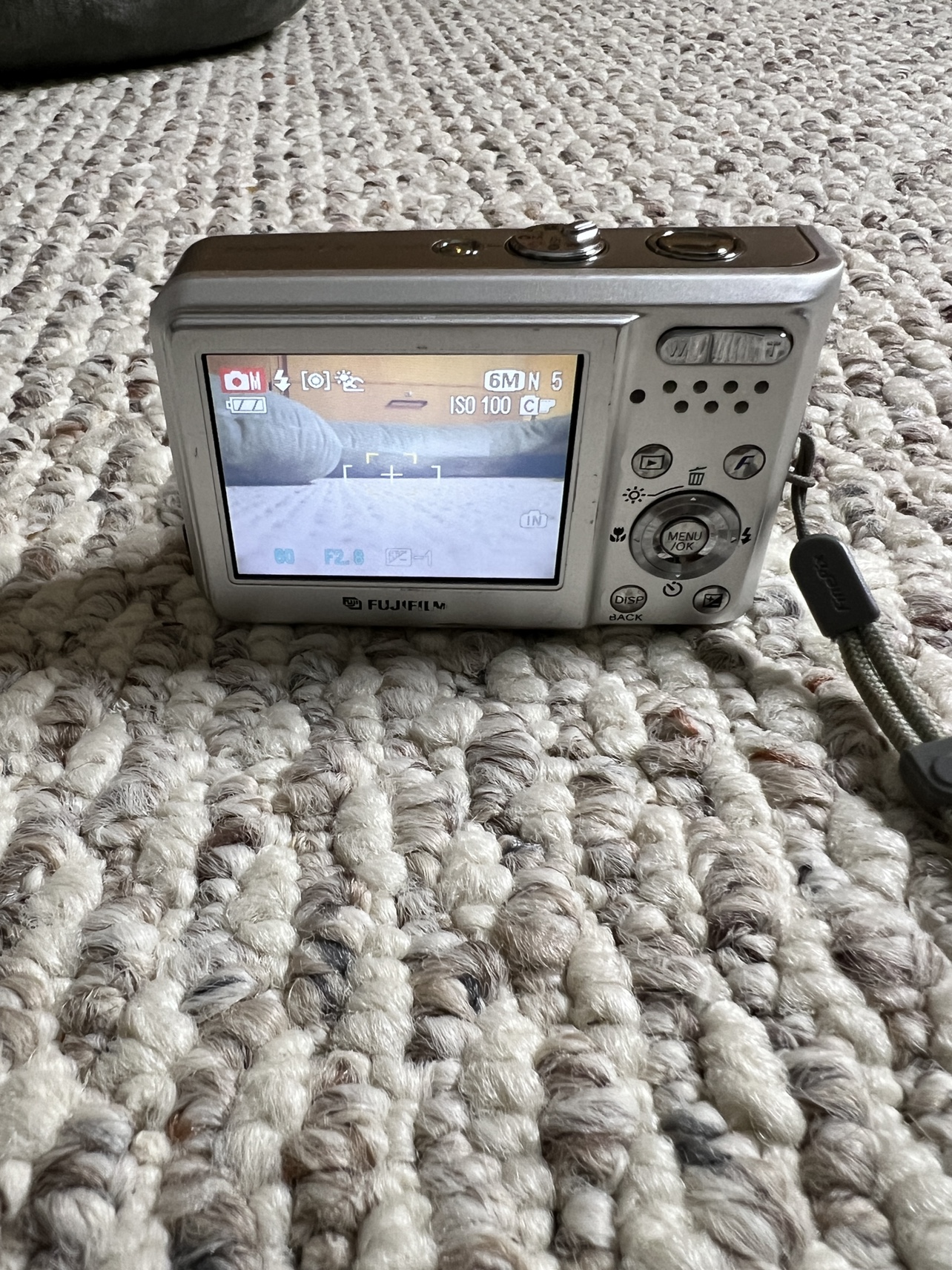 Fujifilm Finepix E510 Digital Camera - photo 4