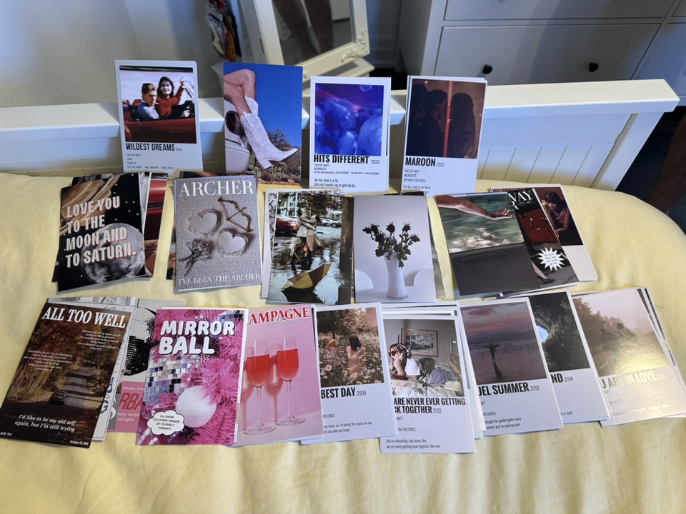 141 Taylor mini Posters