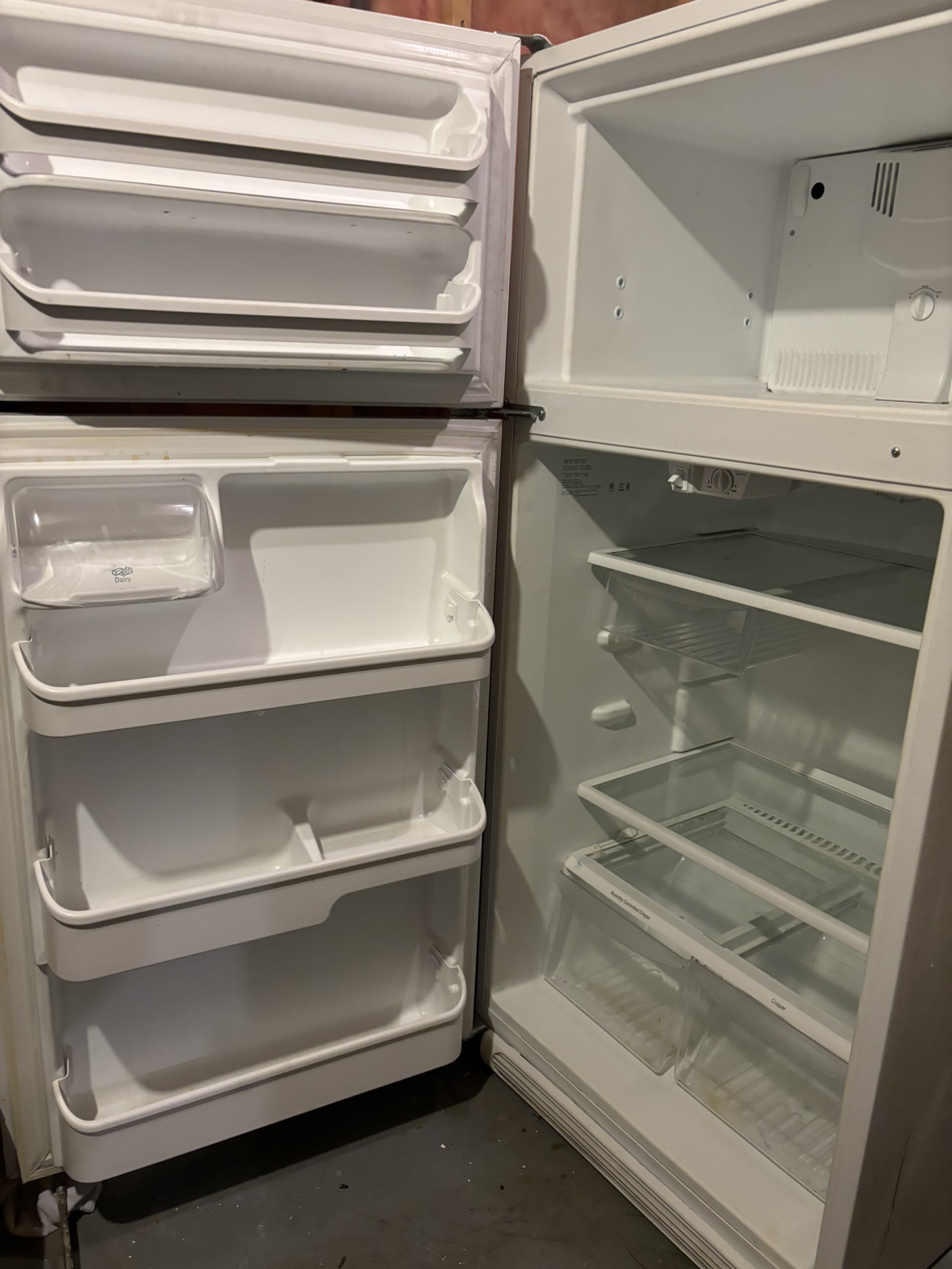 Free fridge, shelf and cupboard - photo 4