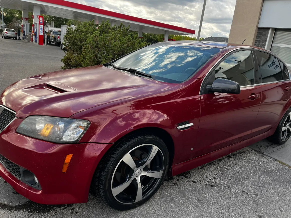 2009 Pontiac G8 thumbnail