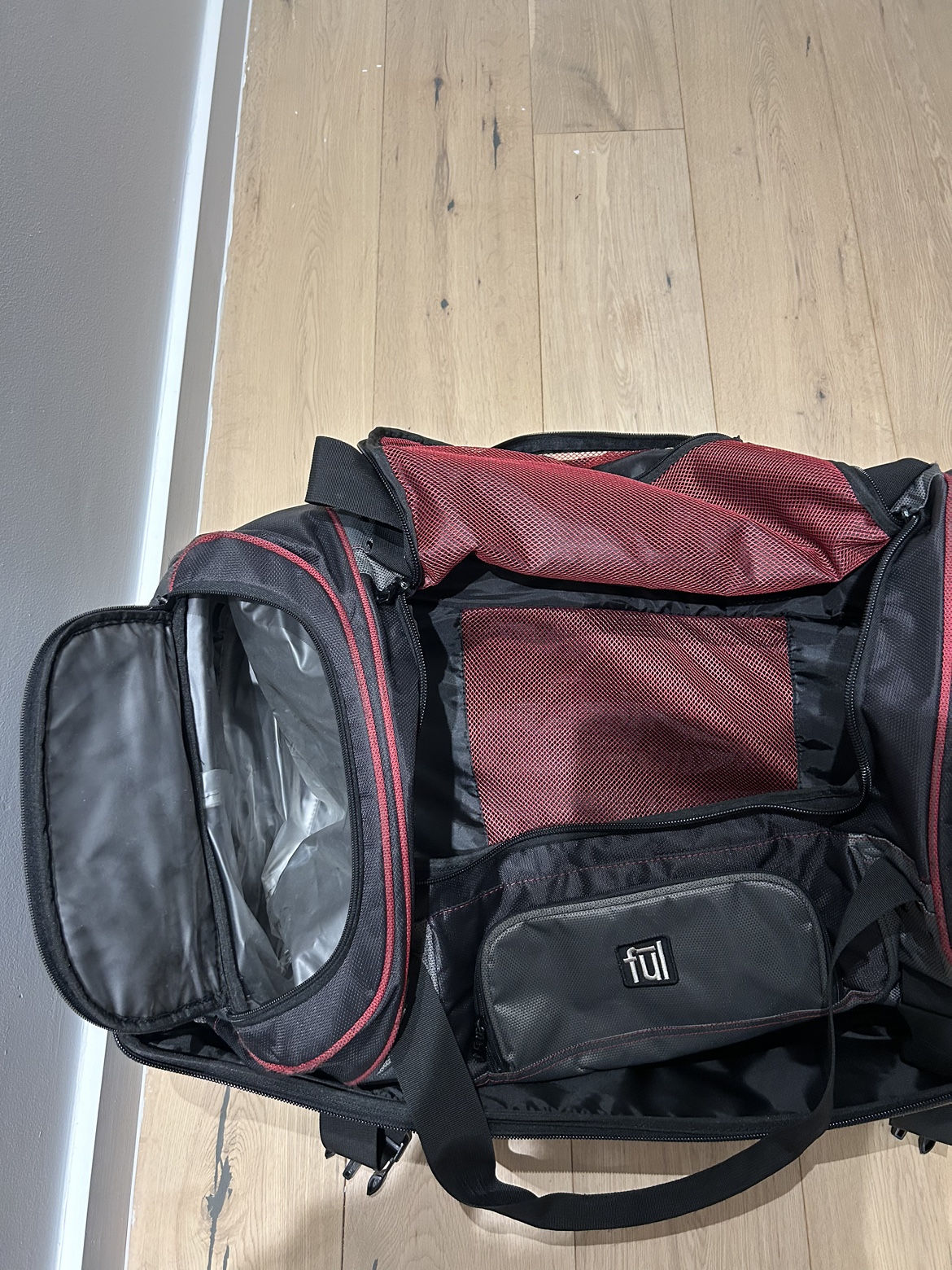 Large Rolling Check-In Luggage - photo 5