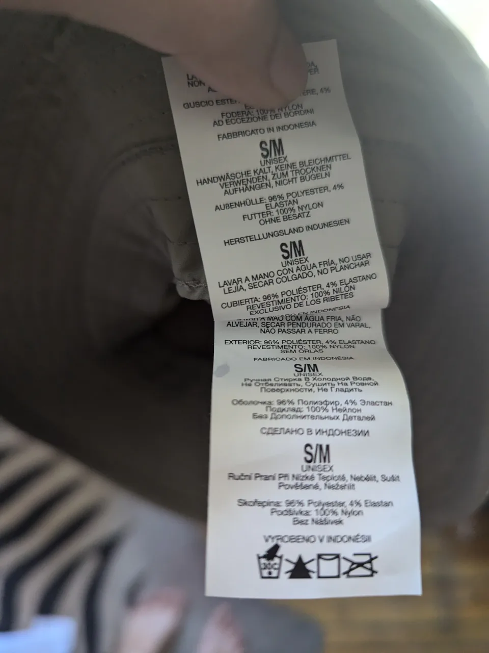 Columbia bucket hat image indicator(2)