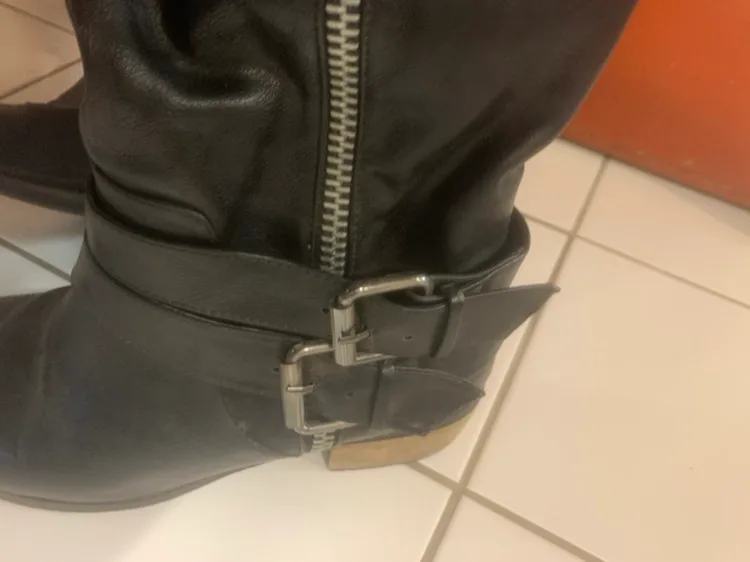 Black Knee High Boots image indicator(3)