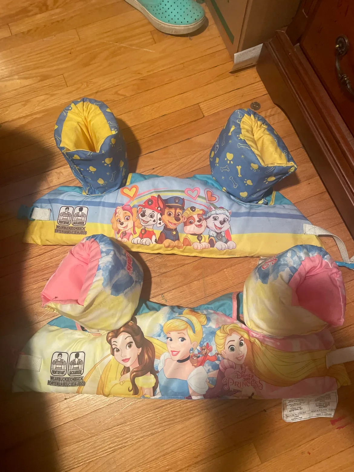 #freecycle 4 Toddler Swim Vests thumbnail