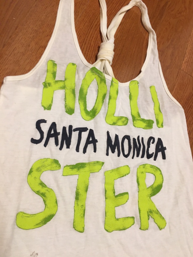 Hollister’s women’s top great style