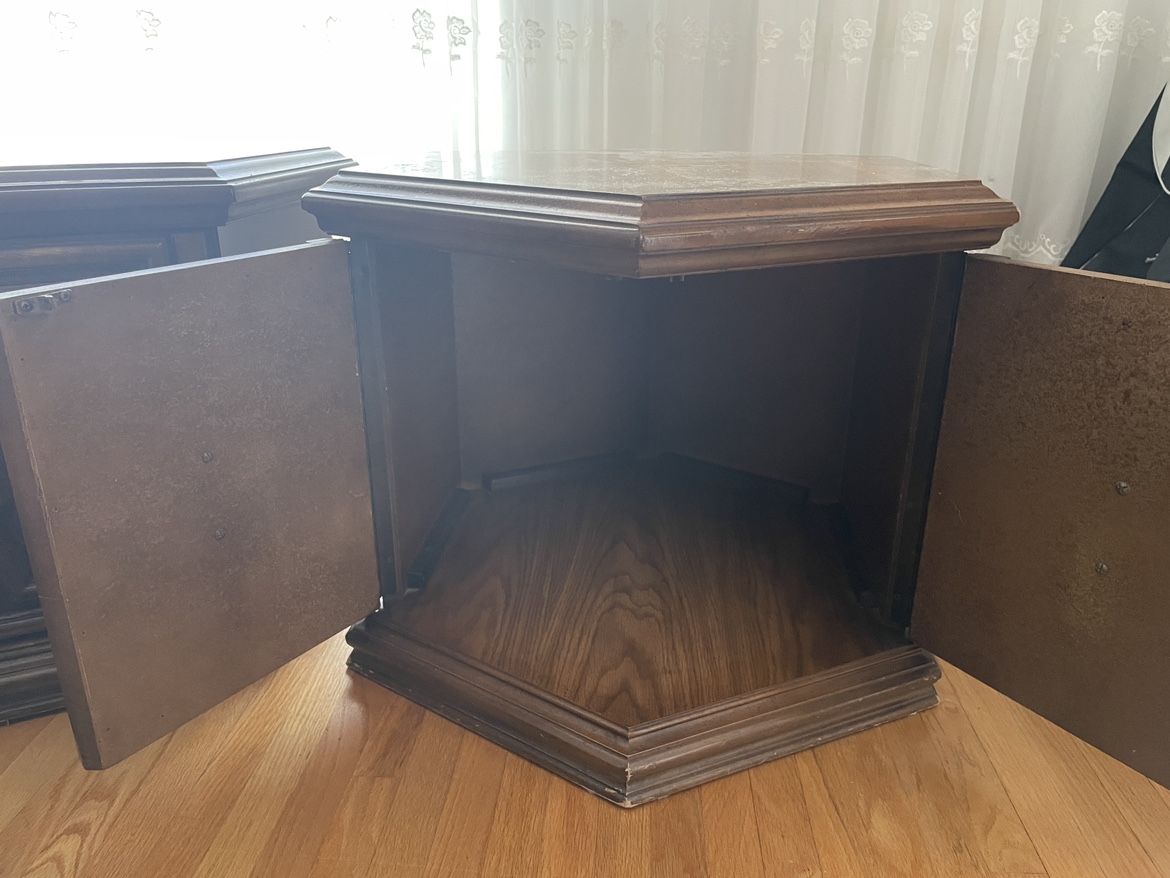 Pair of Octagonal End Tables #freecycle - photo 4
