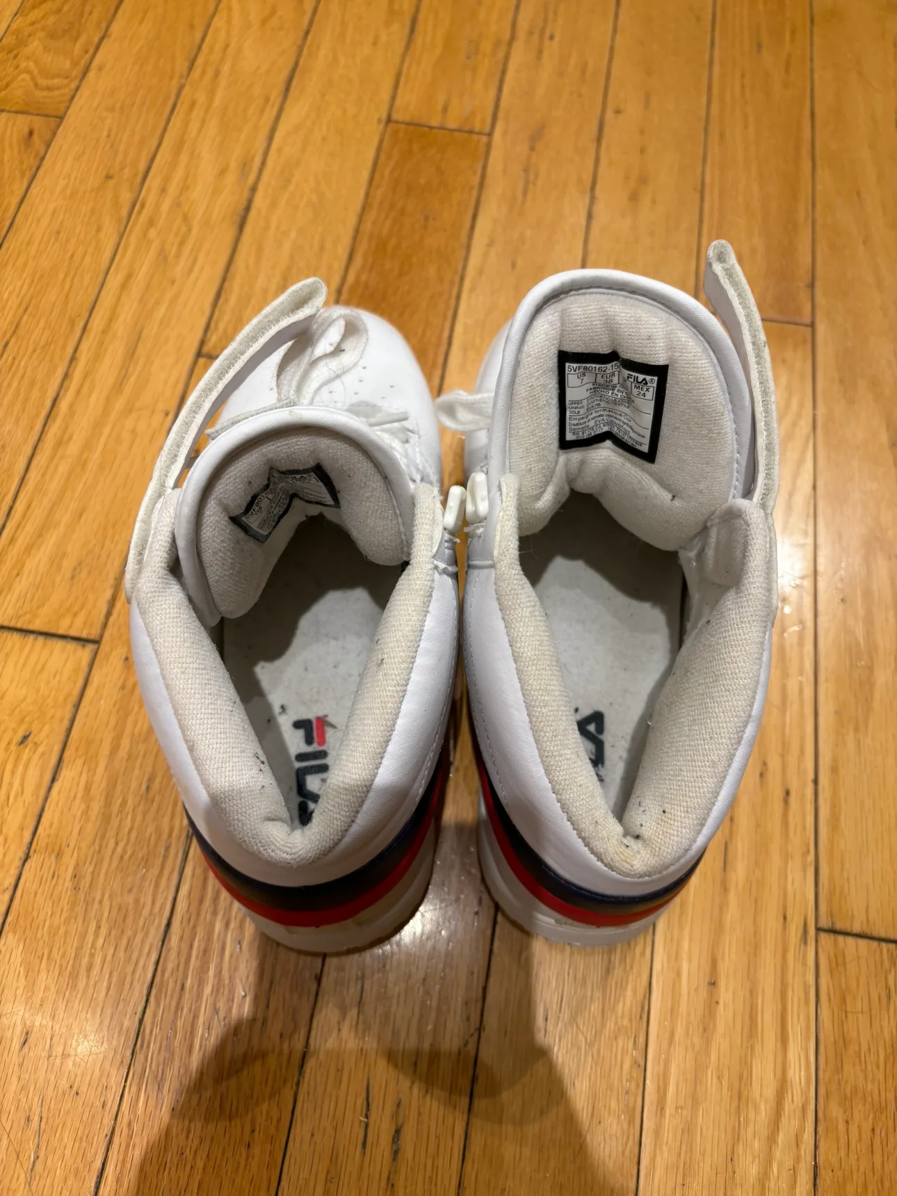 🤍7 Fila womens High-Top Sneakers image indicator(6)