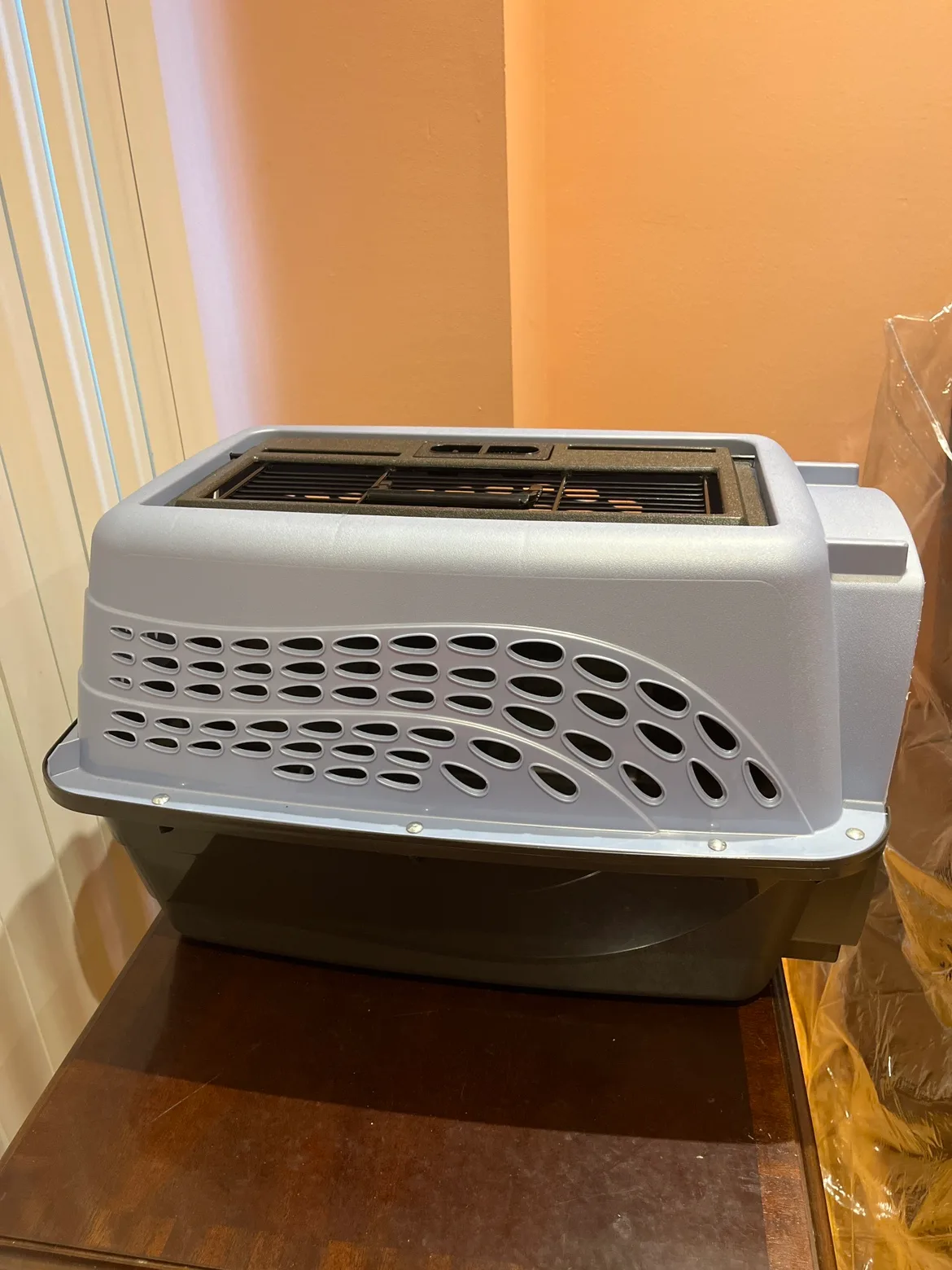 Pet carrier image indicator(2)