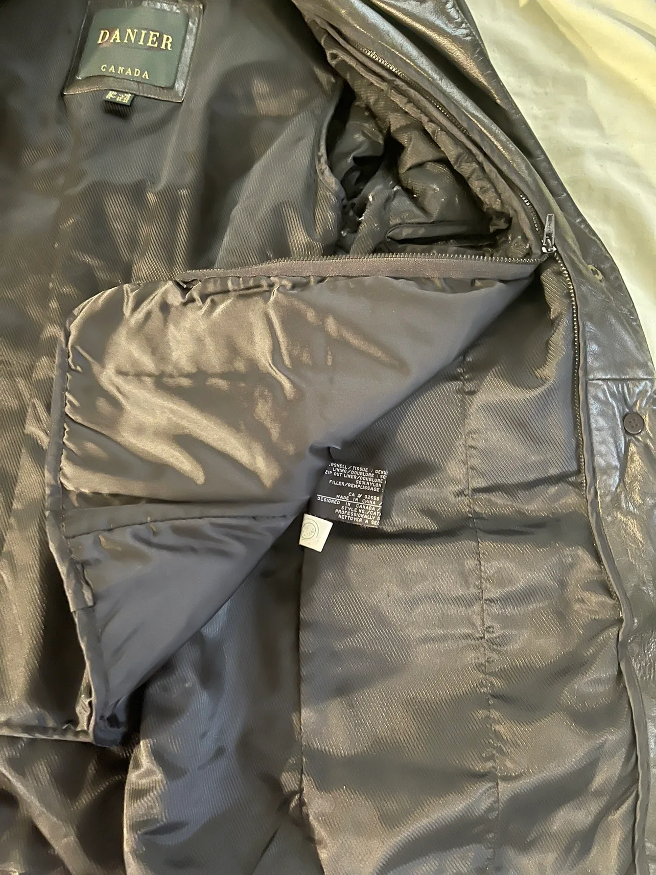 🧡 Danier Leather Jacket XS image indicator(5)