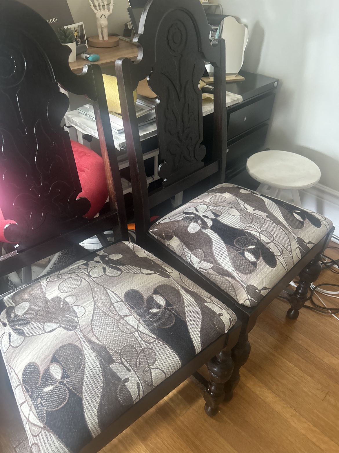 2 Refurbished Antique Carved Wooden Chair - photo 4