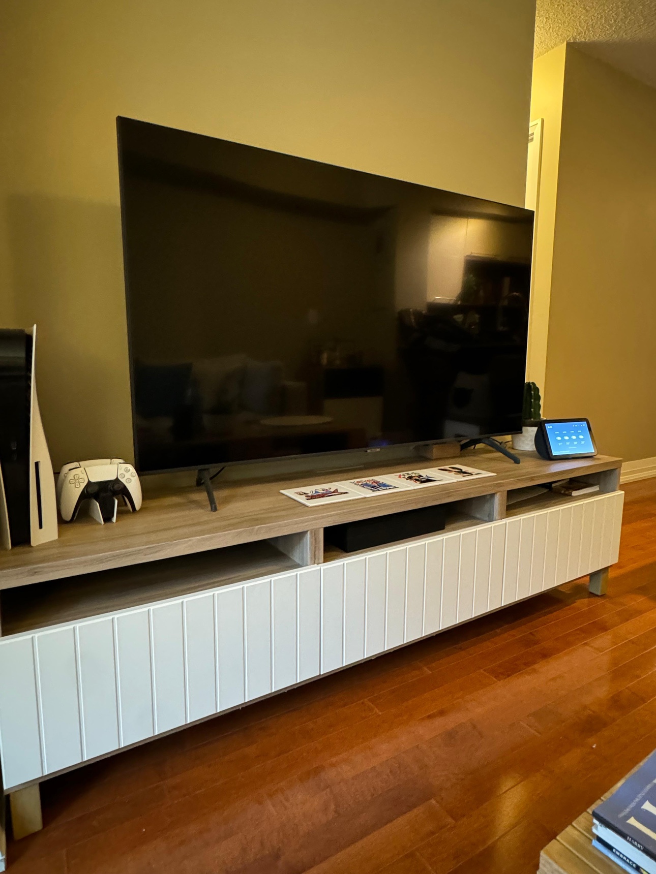 TV Stand - photo 2