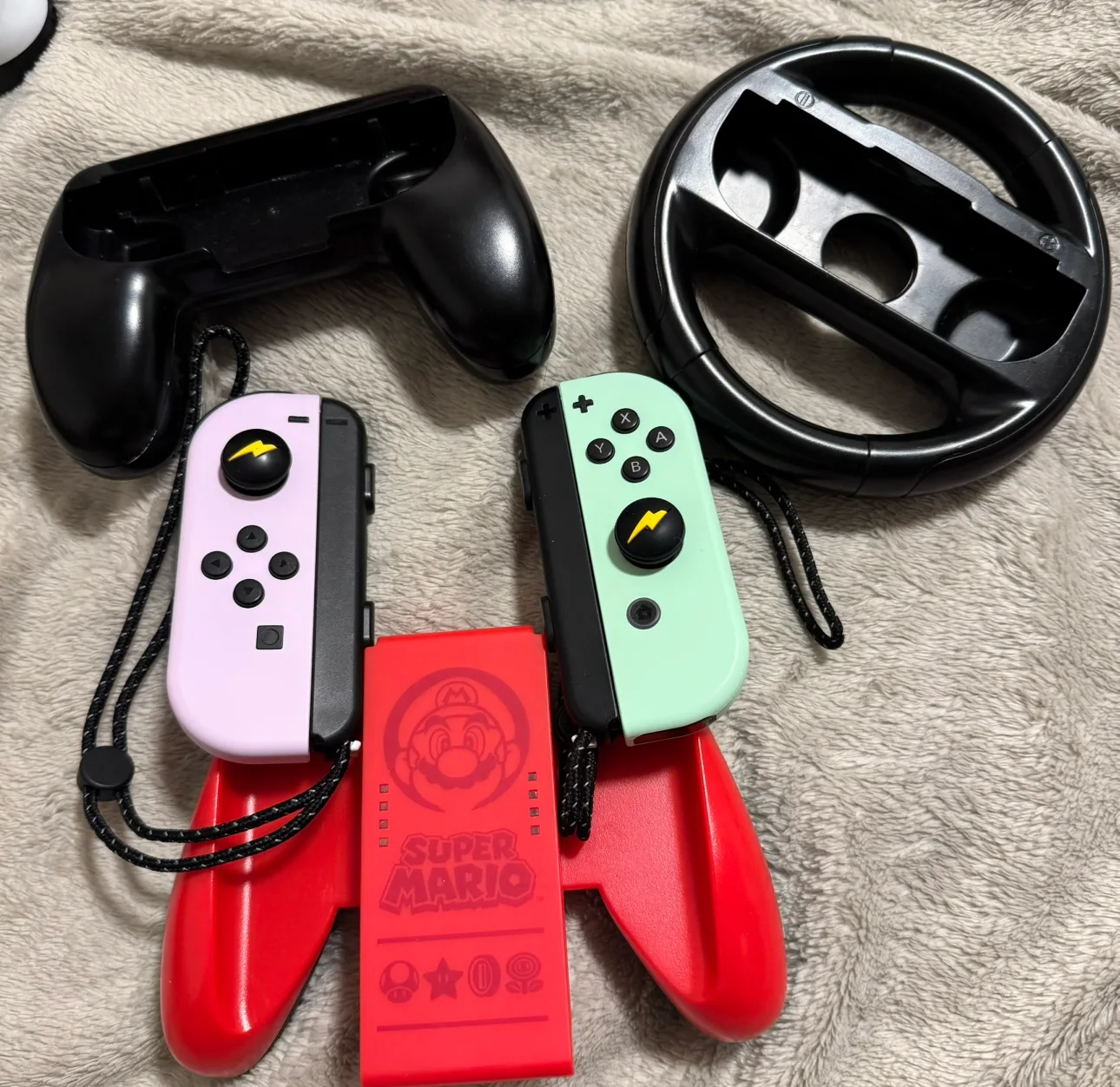 Nintendo Switch Joy-Con thumbnail