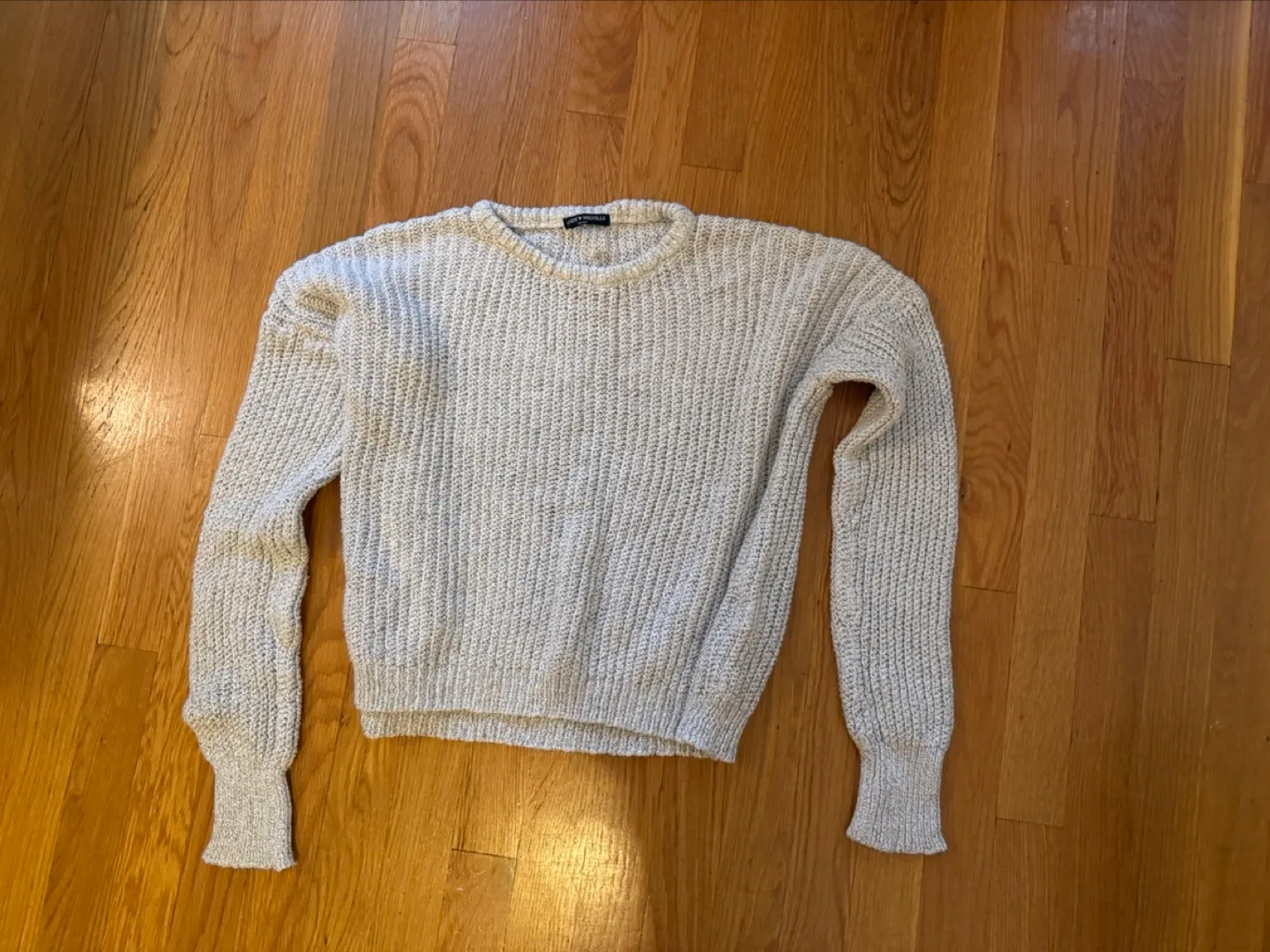 Brandy Melville Light Grey Free-size Knitted Sweater thumbnail