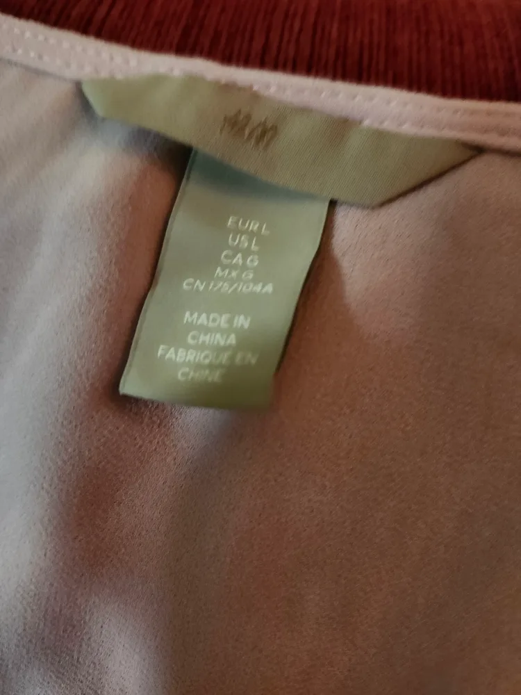 H&M Light Pink Pleated Dress #freecycle image indicator(2)