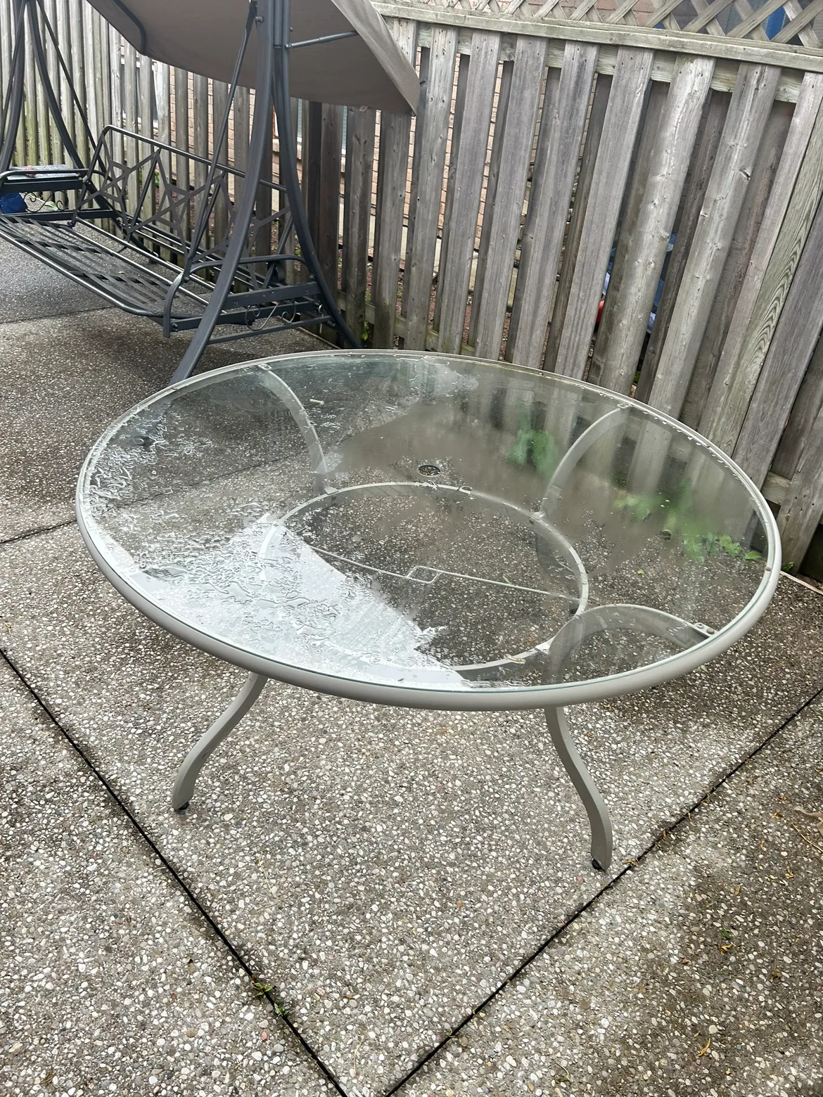Round Patio Table #freecycle image indicator(2)