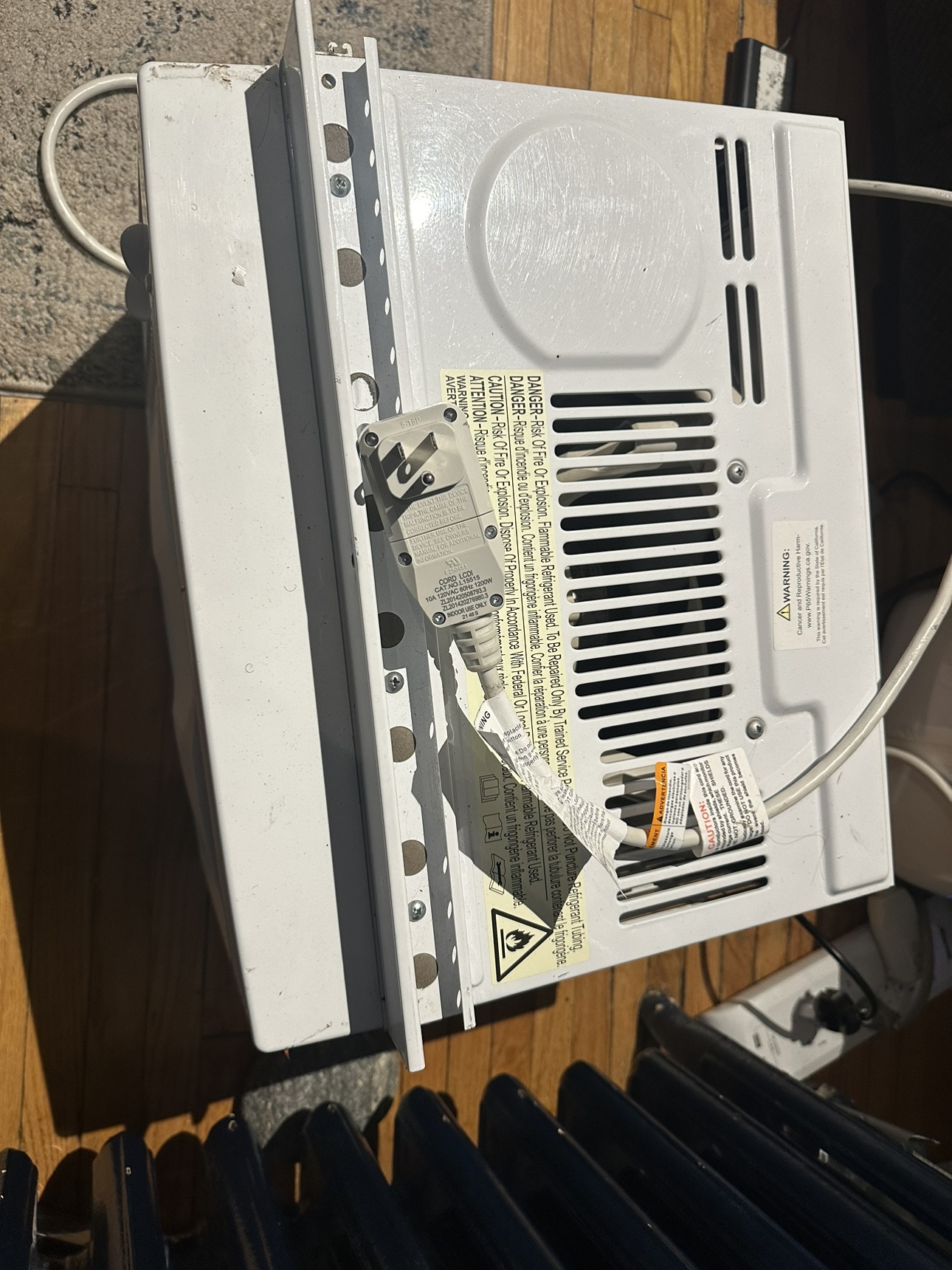 Tosot Window Air Conditioner - photo 4