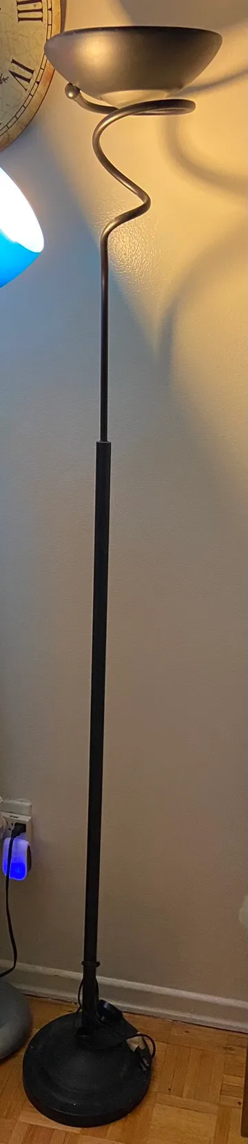 Floor Lamp thumbnail