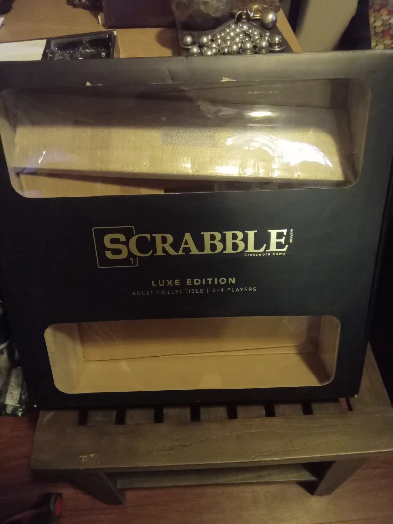 Scrabble Luxe Edition Game image indicator(3)