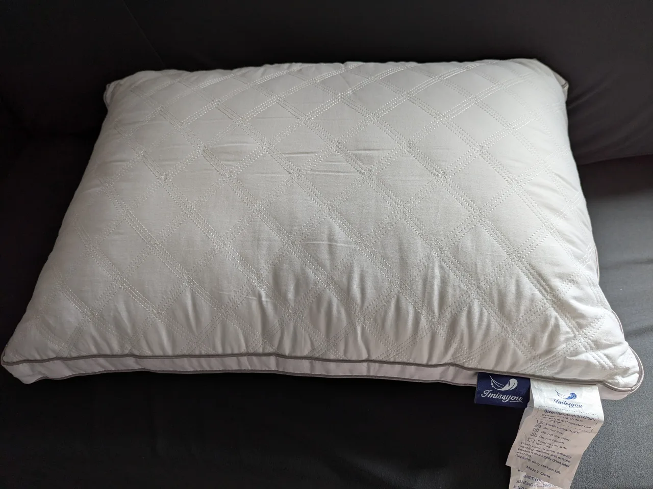 Ultra Plush Hotel Style Pillows (Set of two) thumbnail
