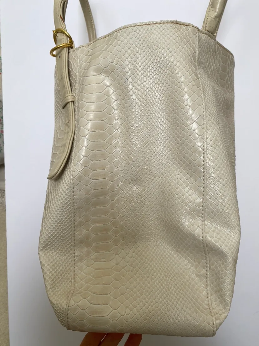 White Snakeskin look  Tote Bag image indicator(4)