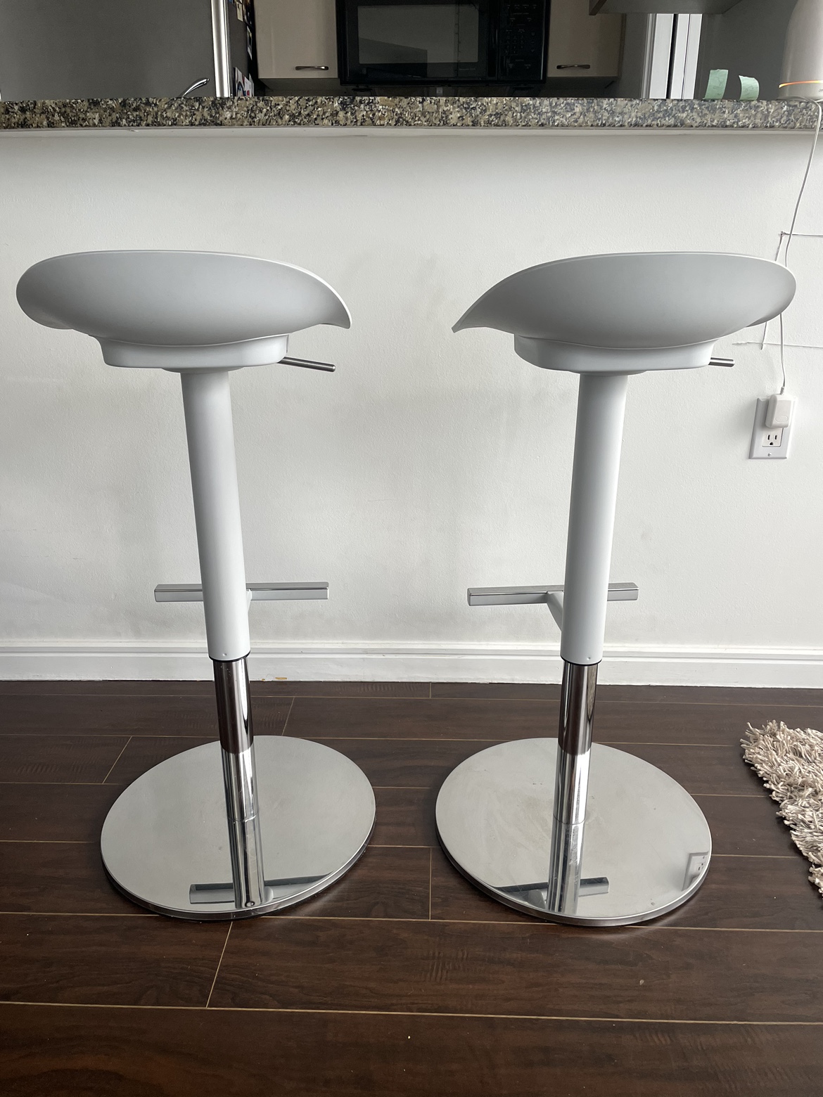 IKEA JANINGE Bar Stools - photo 3