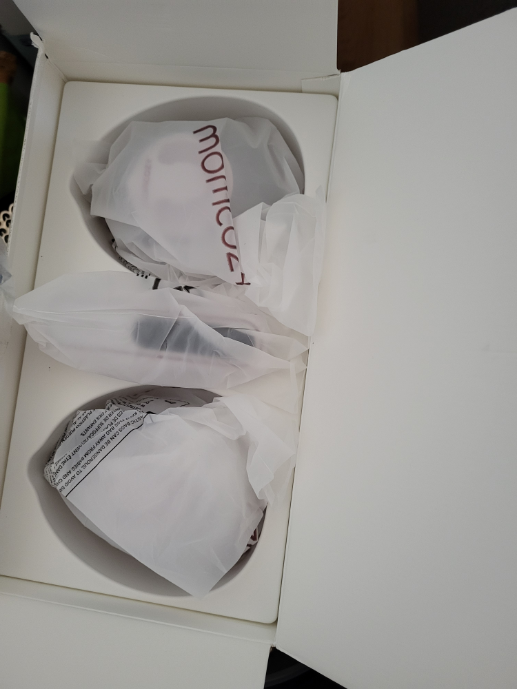 Momcozy V2 Breast Pump - photo 2