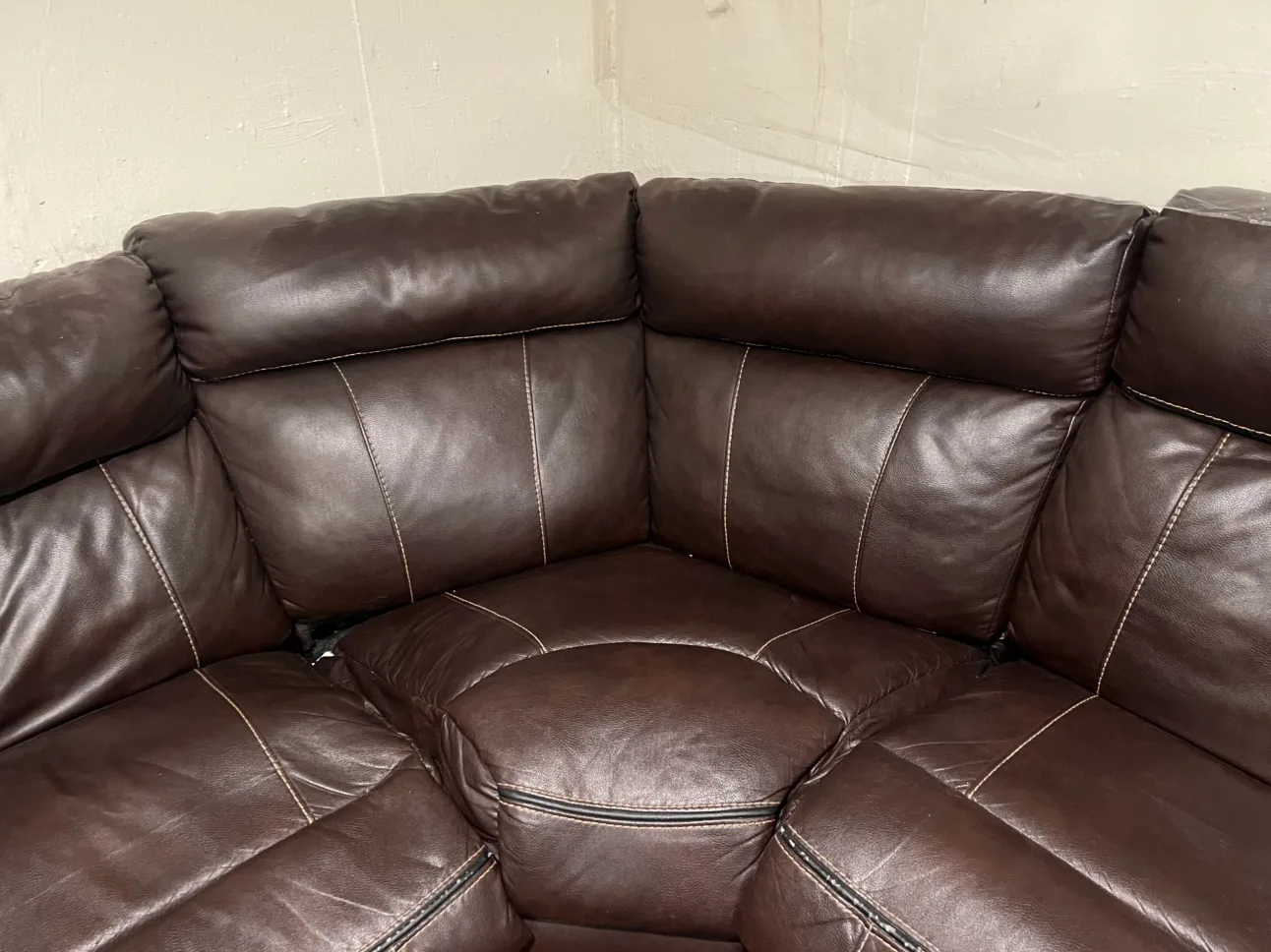 Brown Leather Sectional Sofa image indicator(2)