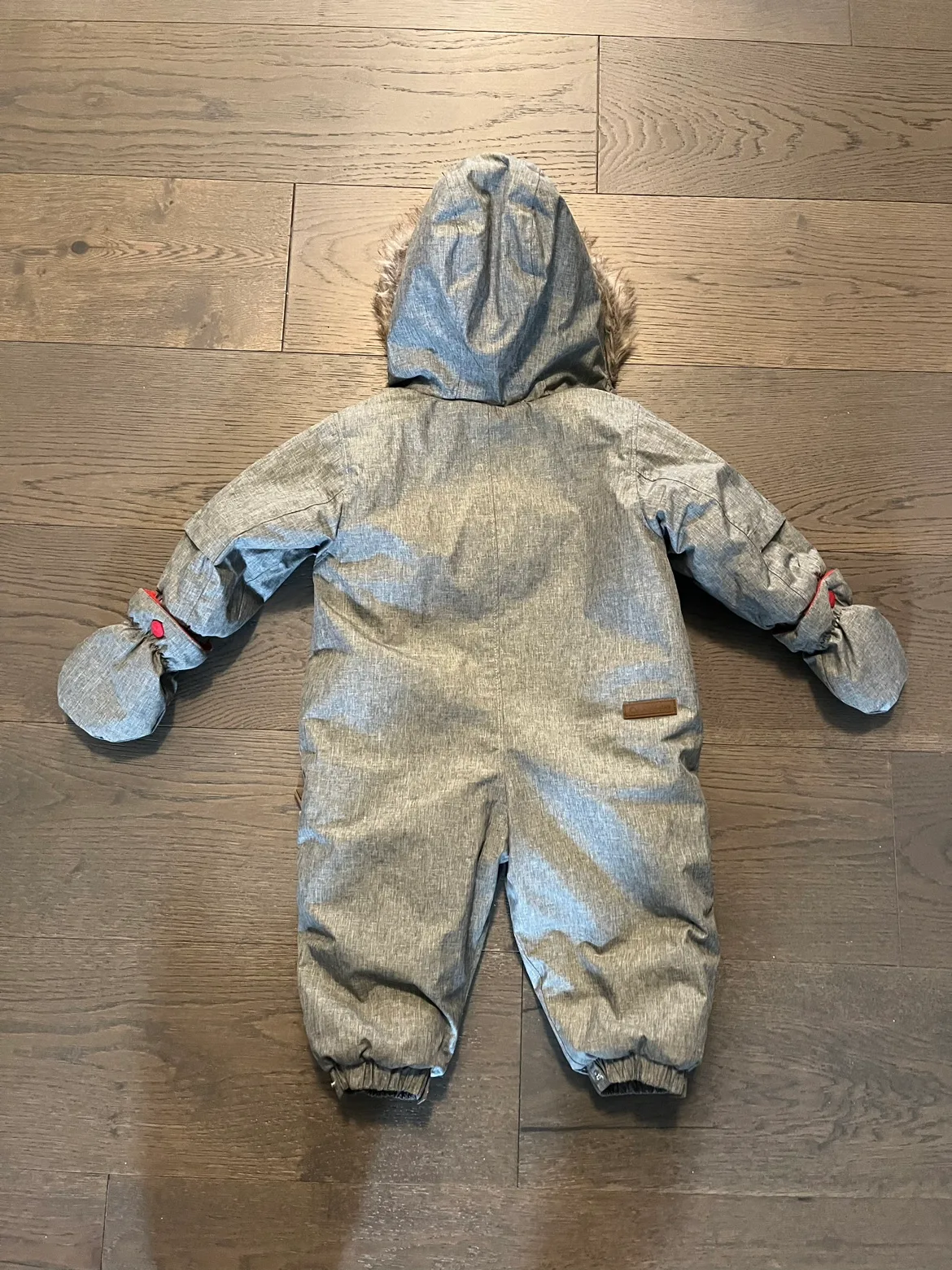 OshKosh warm baby snowsuit 12M VGUC Ret $135 image indicator(4)