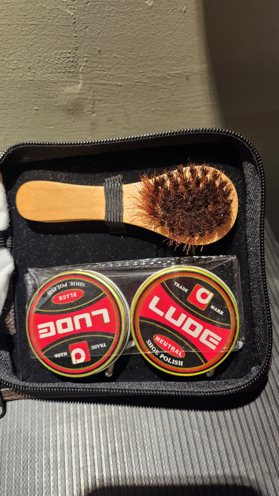 Shoe Shine Kit - photo 2