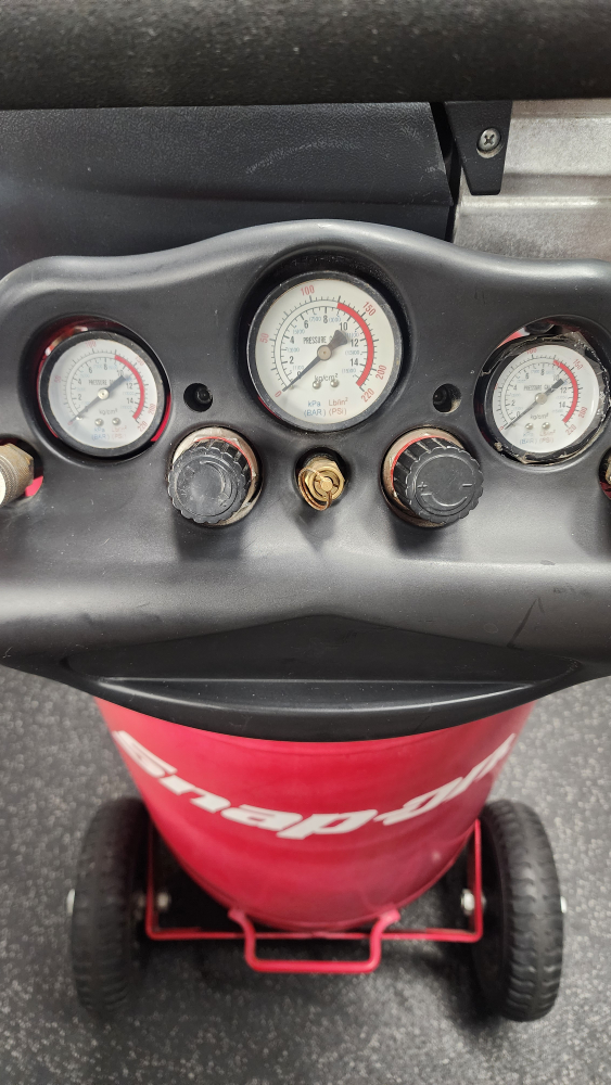 Snap-on Air Compressor - photo 2