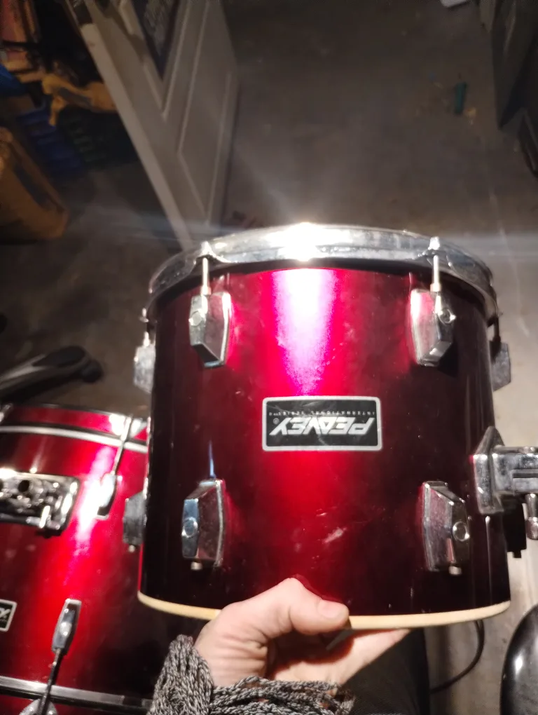 4 piece Peavey International Series Drum Set image indicator(6)